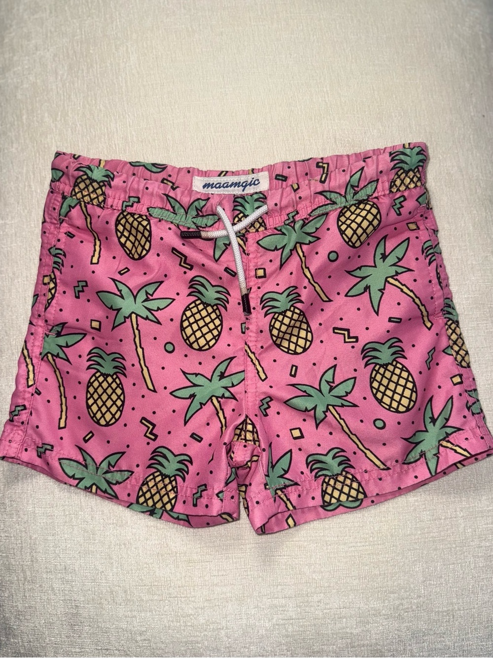Maamgic Pink Pineapple Print Kids Swim Trunks boys size 4t fits like a 5